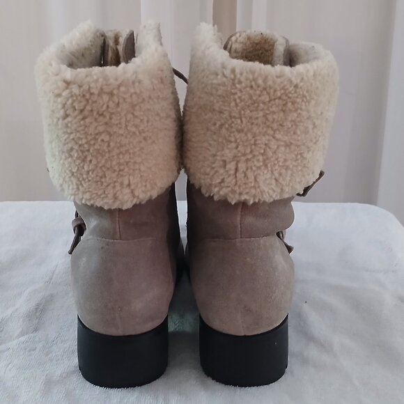 NEW PRICE & DISCOUNTED SHIPPING for these in NEW CONDITION KARL LAGERFELD BOOTS - Picture 2 of 8